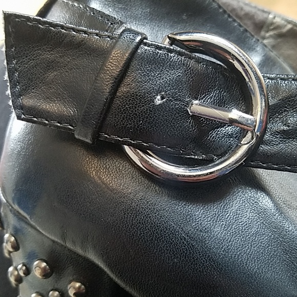 Bold, strappy BKE platform heels - Picture 5 of 6